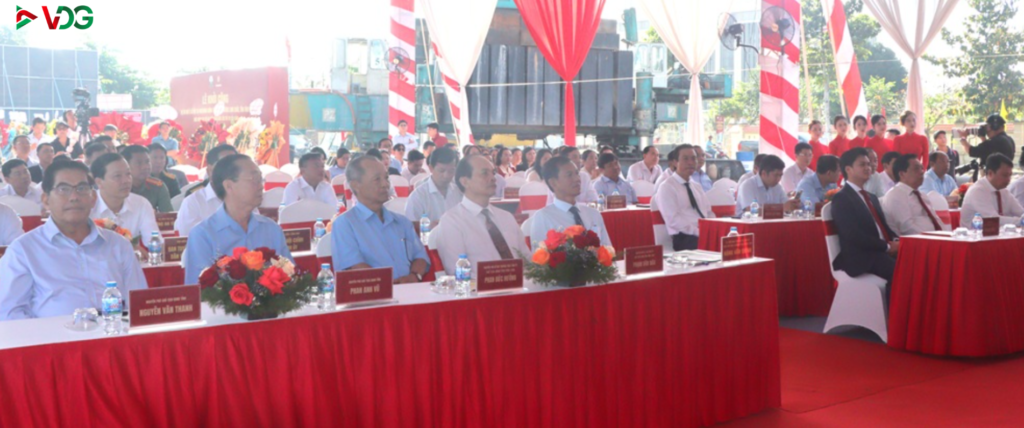 Các đại biểu tham gia buổi ký kết. (Nguồn: Tổng hợp)
